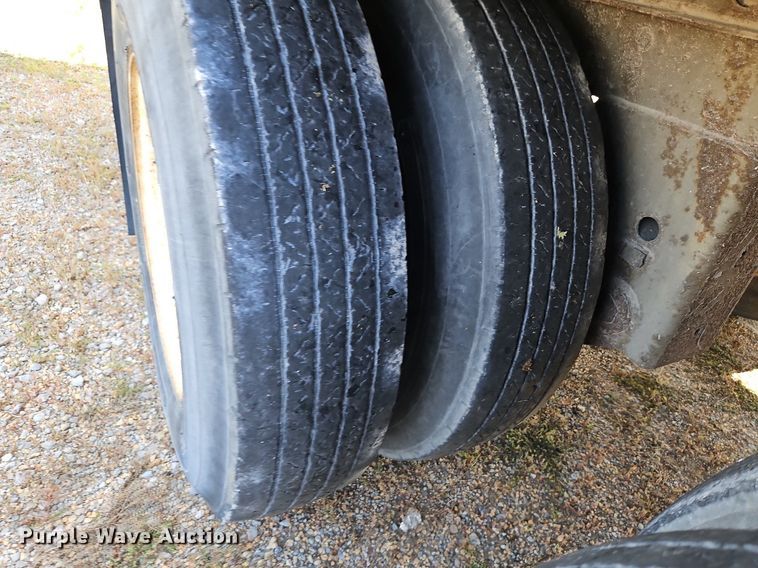 image for item DP2355 1996 Pines  dry van trailer