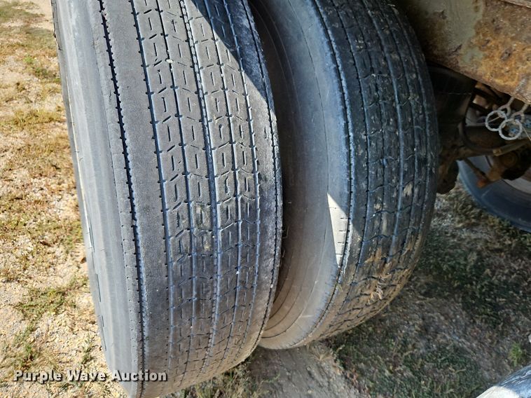 image for item DP2355 1996 Pines  dry van trailer