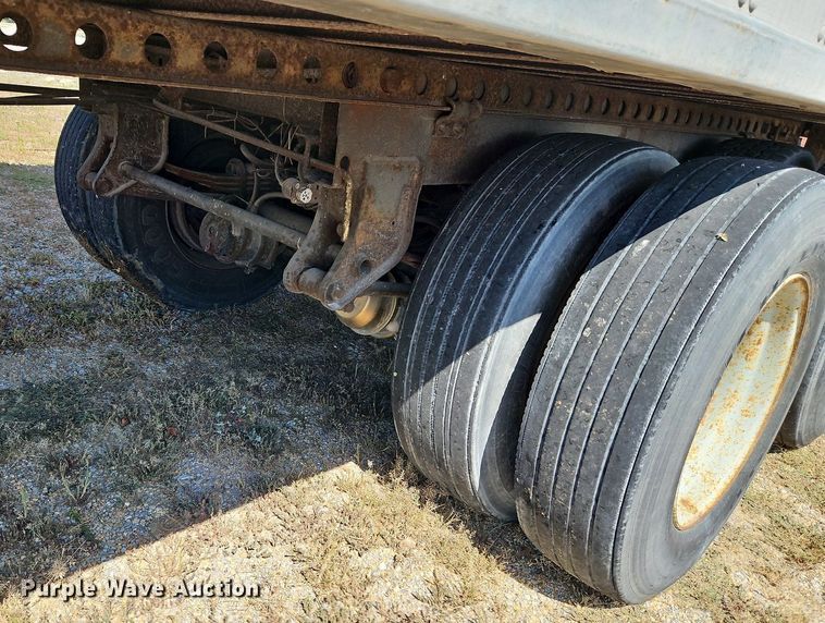 image for item DP2356 1999 Trailmobile  dry van trailer