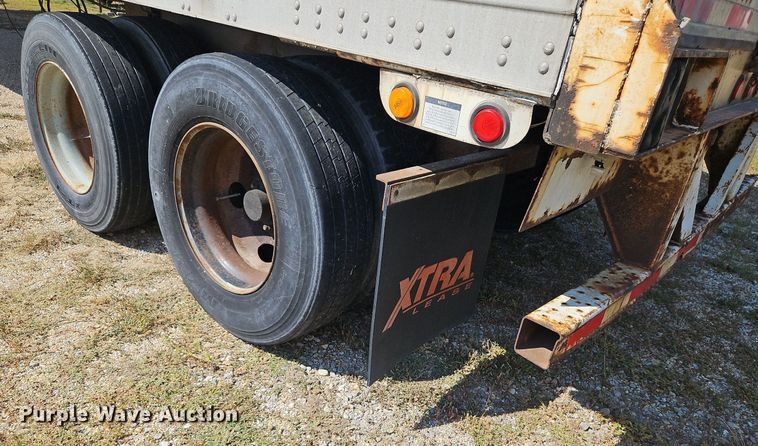 image for item DP2356 1999 Trailmobile  dry van trailer