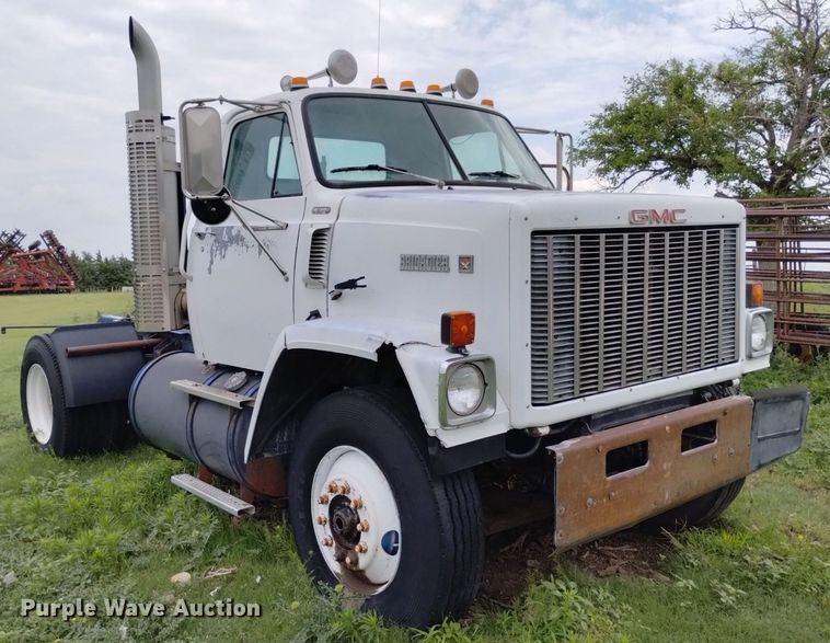 image for item DP3298 1986 GMC Brigadier  semi truck