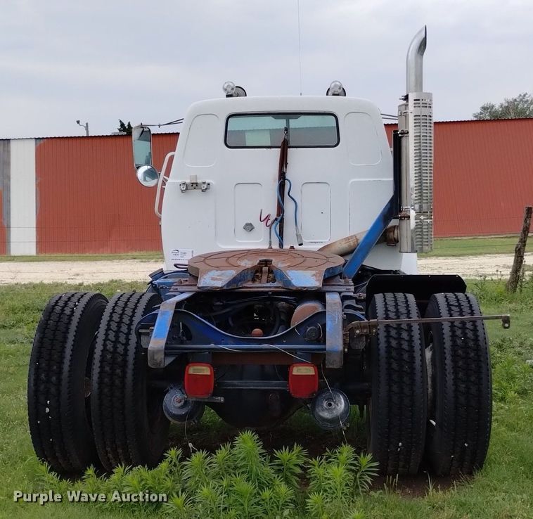 image for item DP3298 1986 GMC Brigadier  semi truck