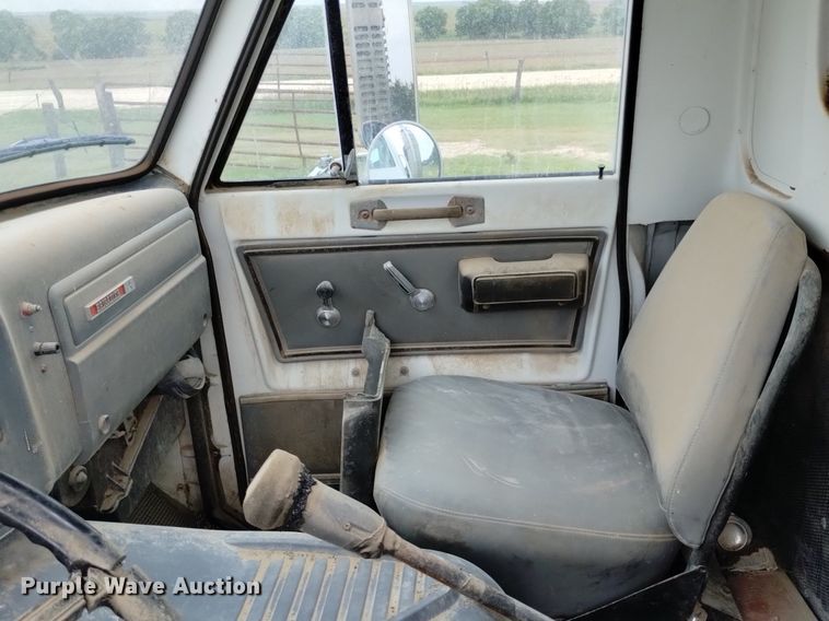 image for item DP3298 1986 GMC Brigadier  semi truck