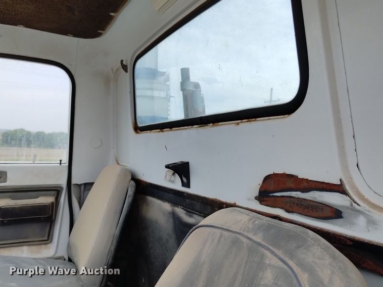 image for item DP3298 1986 GMC Brigadier  semi truck