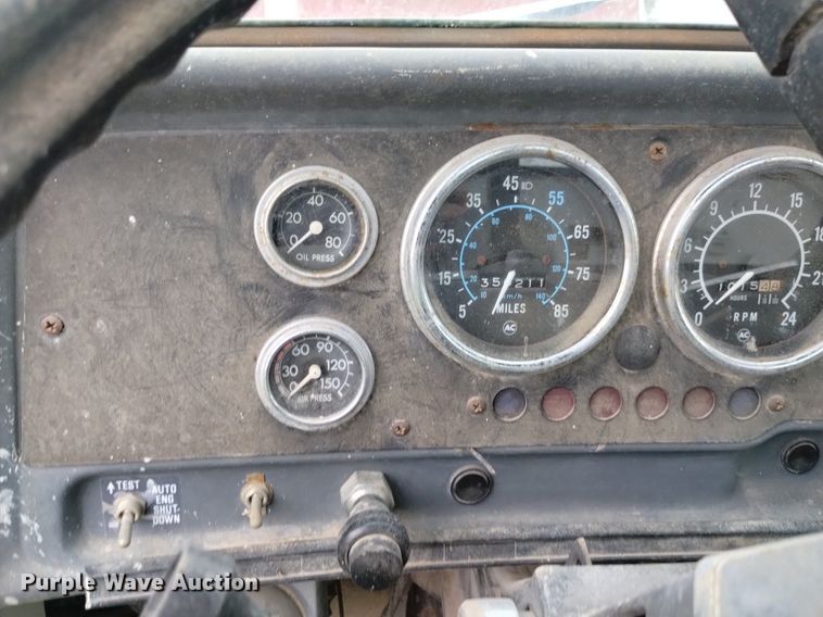 image for item DP3298 1986 GMC Brigadier  semi truck