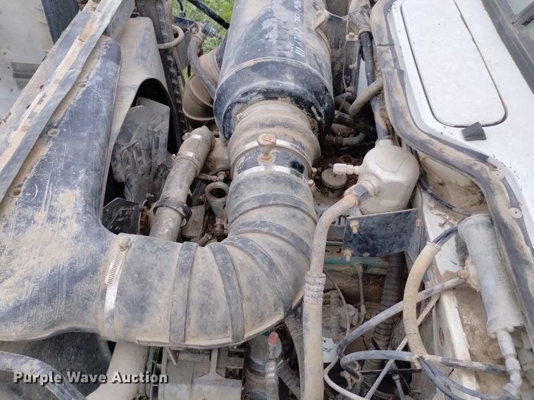 image for item DP3298 1986 GMC Brigadier  semi truck