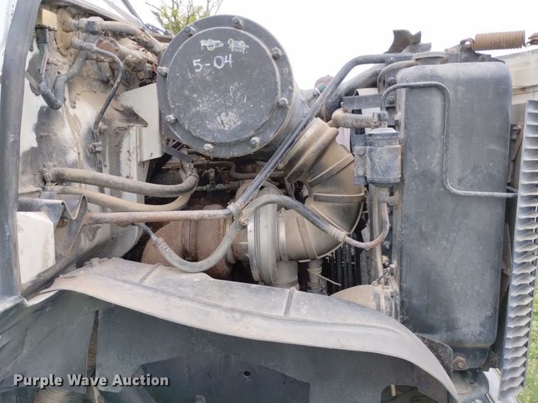 image for item DP3298 1986 GMC Brigadier  semi truck