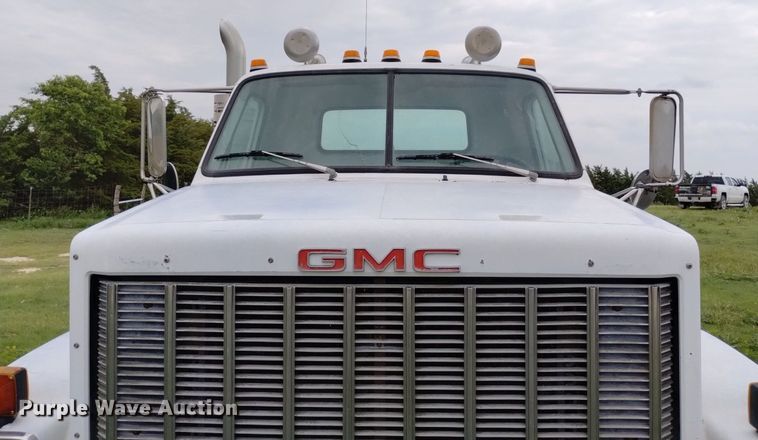 image for item DP3298 1986 GMC Brigadier  semi truck