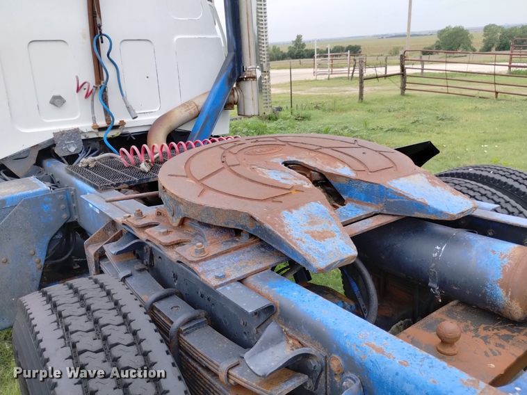 image for item DP3298 1986 GMC Brigadier  semi truck