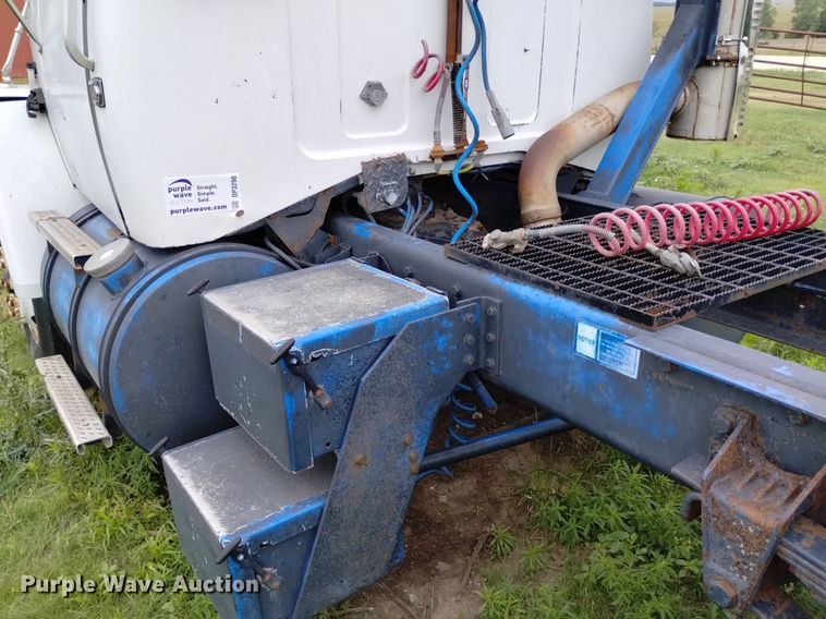 image for item DP3298 1986 GMC Brigadier  semi truck