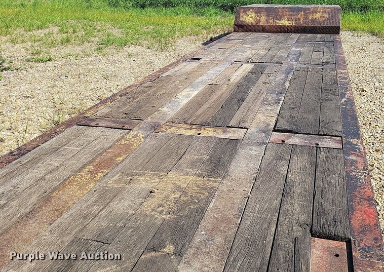 image for item DP5234 1996 Trail King TK70MG-482  lowboy equipment trailer