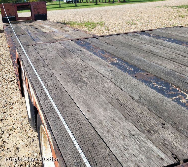 image for item DP5234 1996 Trail King TK70MG-482  lowboy equipment trailer