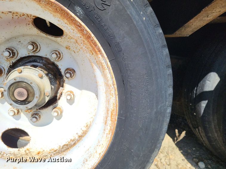 image for item DP5234 1996 Trail King TK70MG-482  lowboy equipment trailer