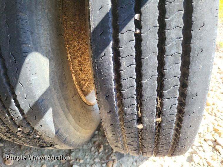 image for item DP5234 1996 Trail King TK70MG-482  lowboy equipment trailer