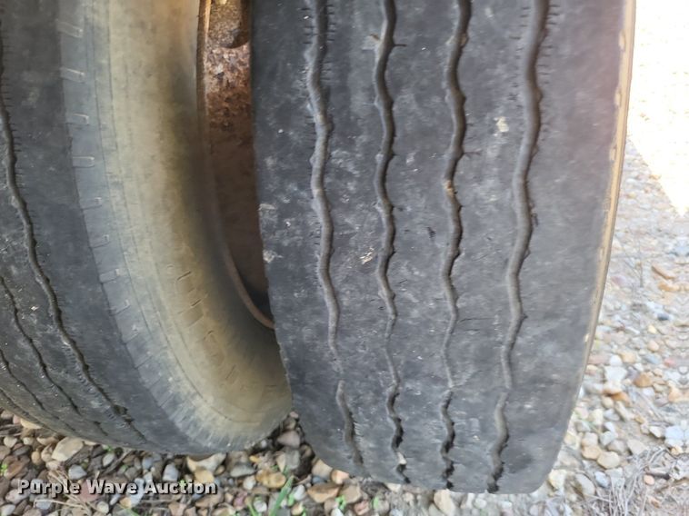 image for item DP5234 1996 Trail King TK70MG-482  lowboy equipment trailer