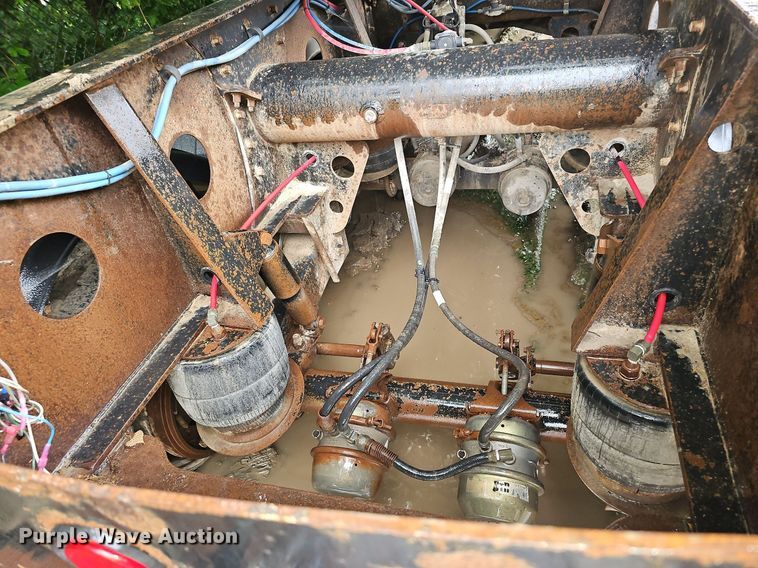 image for item DQ0136 2007 SiDump'r  side dump trailer