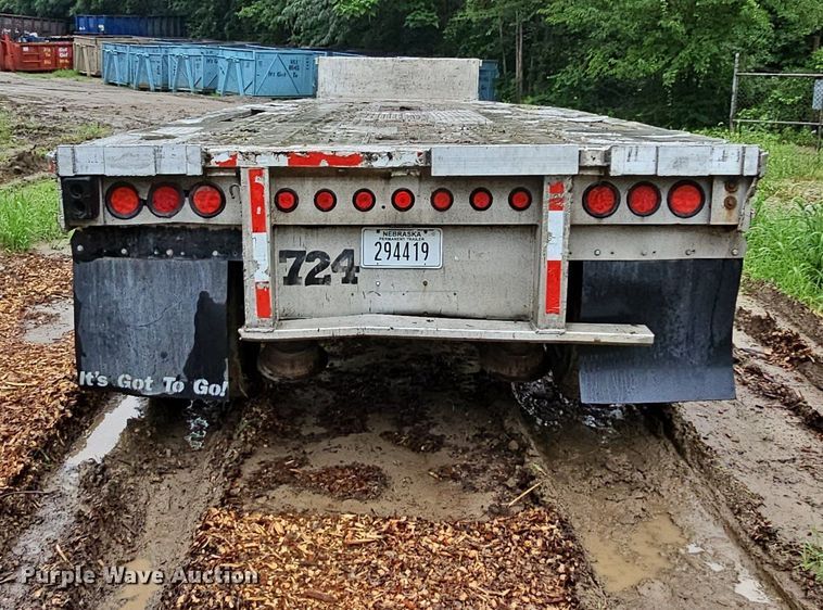 image for item DQ0137 1999 Ravens Metal Products 2648H74  drop deck equipment trailer