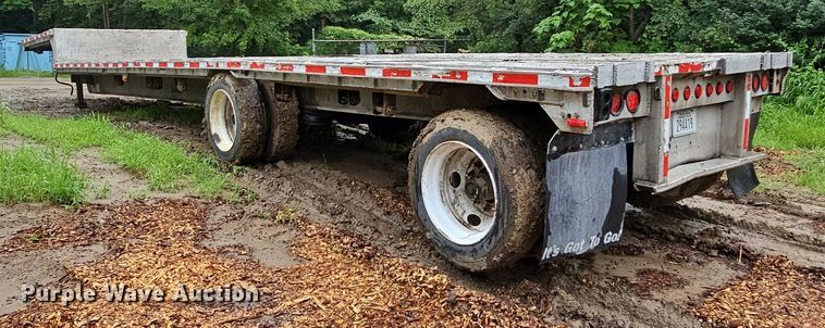image for item DQ0137 1999 Ravens Metal Products 2648H74  drop deck equipment trailer