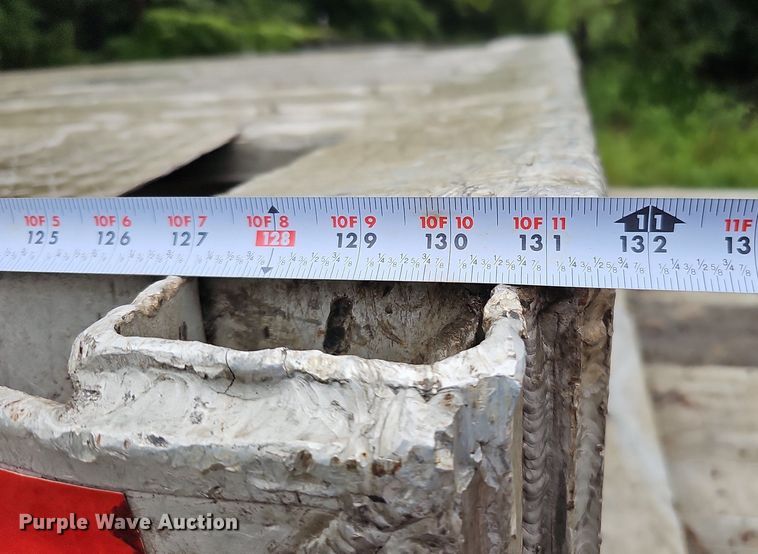 image for item DQ0137 1999 Ravens Metal Products 2648H74  drop deck equipment trailer