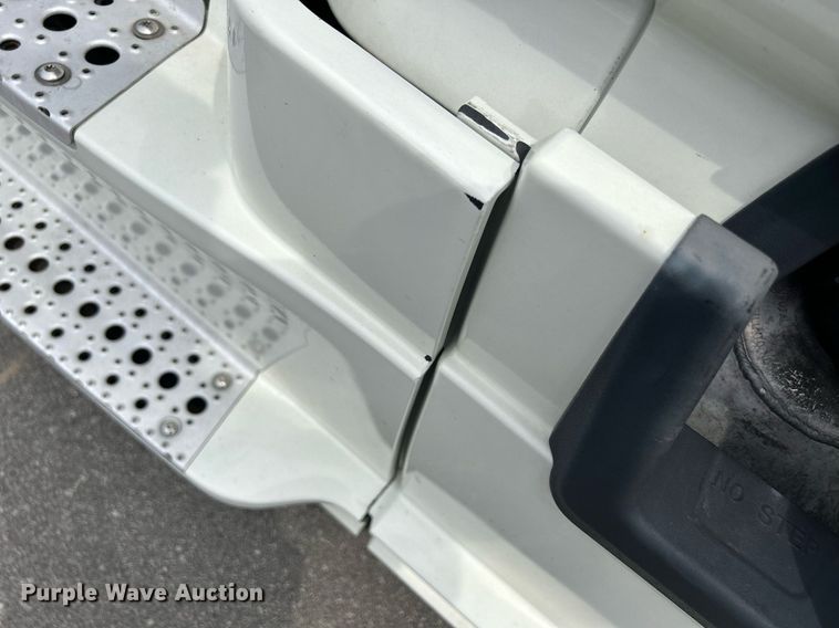 image for item DQ0877 2016 Freightliner Cascadia Evolution 125  semi truck