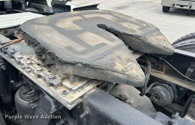 image for item DQ0877 2016 Freightliner Cascadia Evolution 125  semi truck