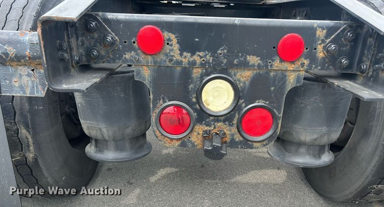 image for item DQ0877 2016 Freightliner Cascadia Evolution 125  semi truck