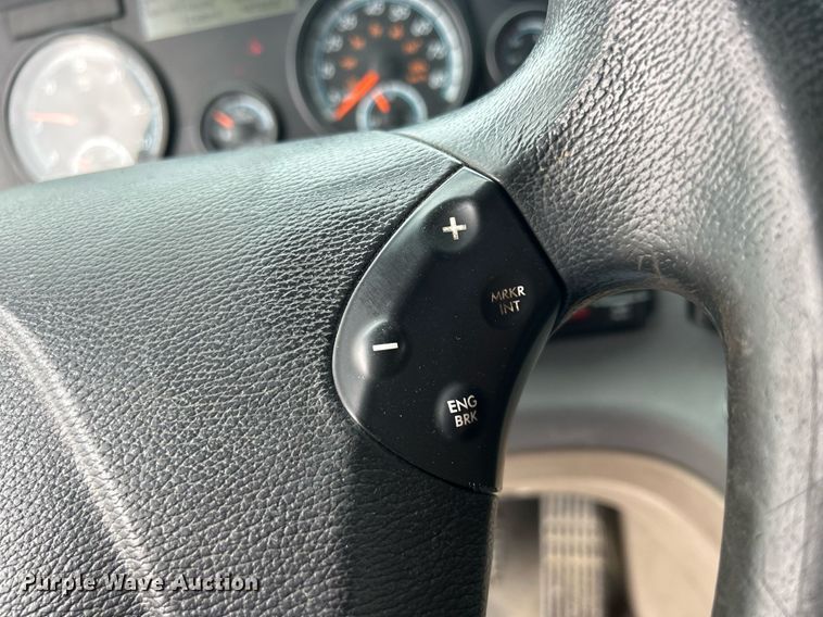 image for item DQ0877 2016 Freightliner Cascadia Evolution 125  semi truck