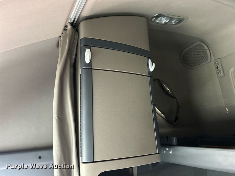 image for item DQ0877 2016 Freightliner Cascadia Evolution 125  semi truck