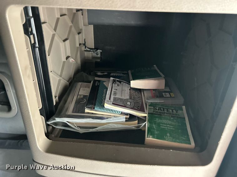 image for item DQ0877 2016 Freightliner Cascadia Evolution 125  semi truck