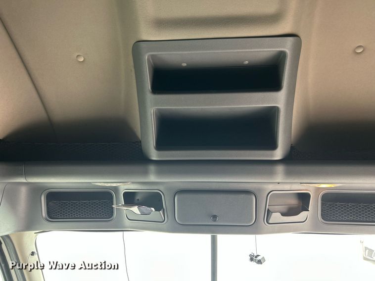 image for item DQ0877 2016 Freightliner Cascadia Evolution 125  semi truck