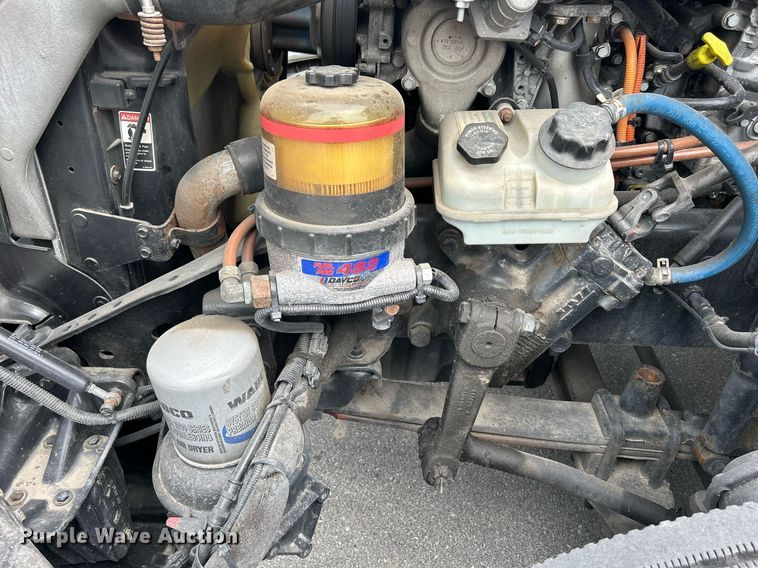 image for item DQ0877 2016 Freightliner Cascadia Evolution 125  semi truck