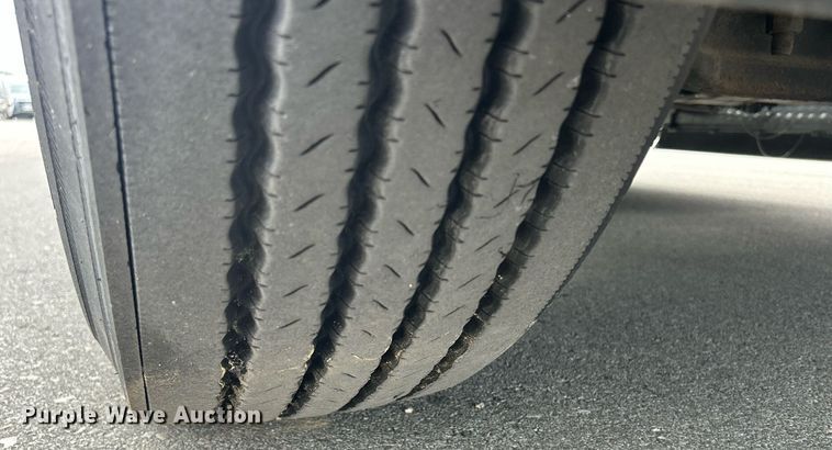 image for item DQ0877 2016 Freightliner Cascadia Evolution 125  semi truck