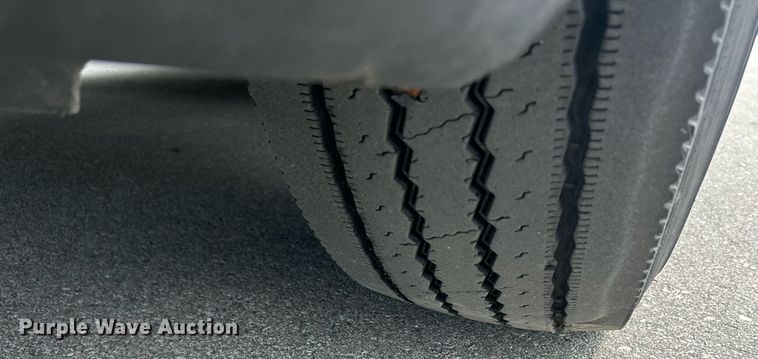 image for item DQ0877 2016 Freightliner Cascadia Evolution 125  semi truck