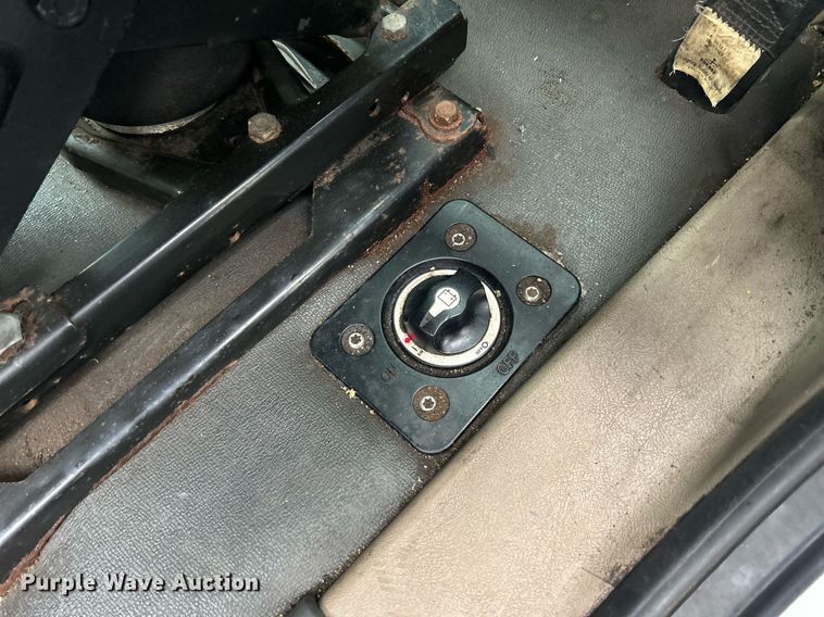 image for item DQ0896 2014 Freightliner Cascadia 113  semi truck