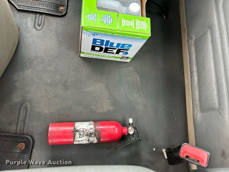 image for item DQ0896 2014 Freightliner Cascadia 113  semi truck