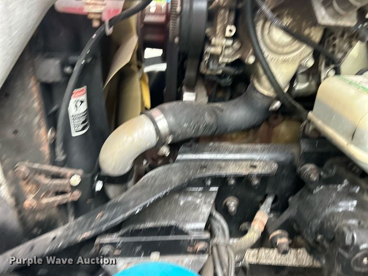 image for item DQ0896 2014 Freightliner Cascadia 113  semi truck