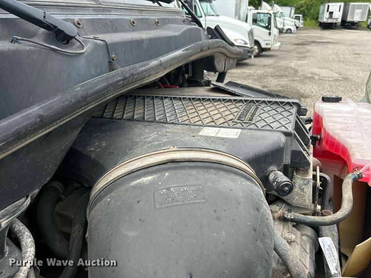 image for item DQ0896 2014 Freightliner Cascadia 113  semi truck