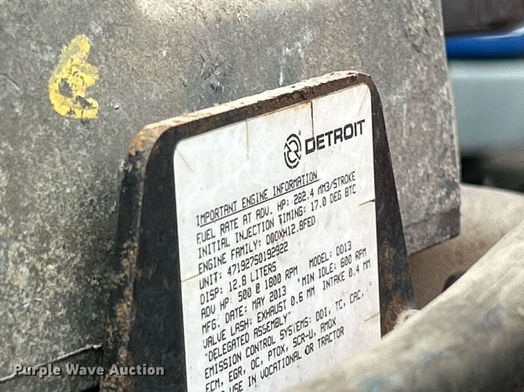 image for item DQ0896 2014 Freightliner Cascadia 113  semi truck