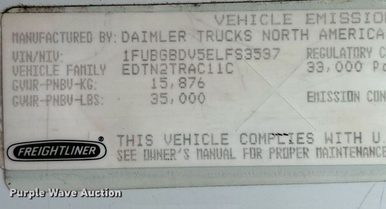 image for item DQ0896 2014 Freightliner Cascadia 113  semi truck