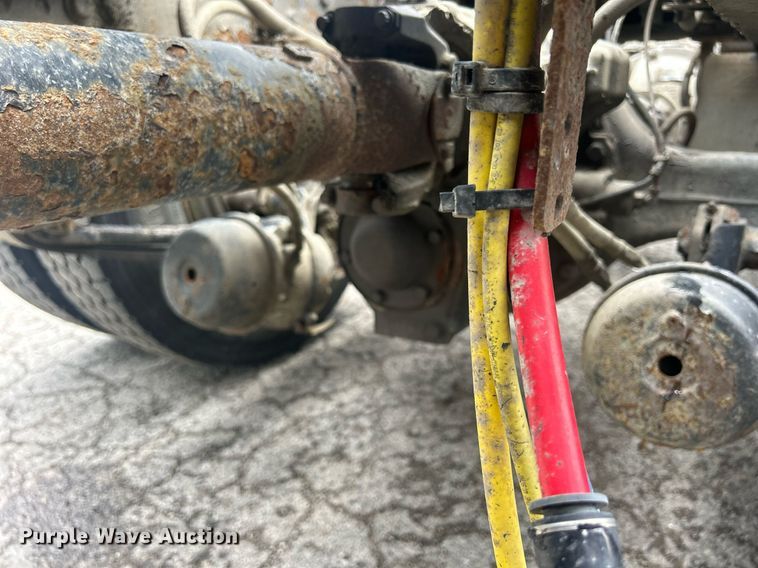 image for item DQ0902 2018 Freightliner Cascadia 125  semi truck