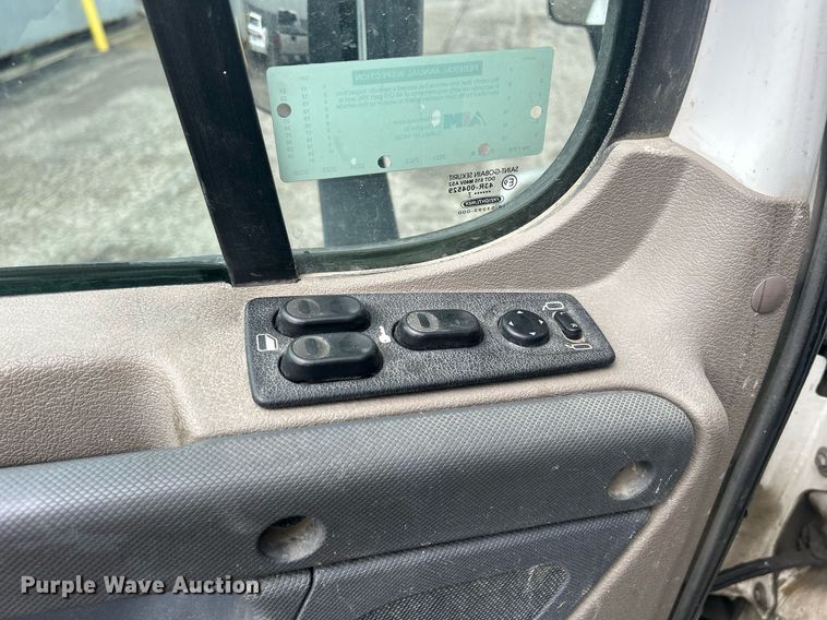 image for item DQ0902 2018 Freightliner Cascadia 125  semi truck