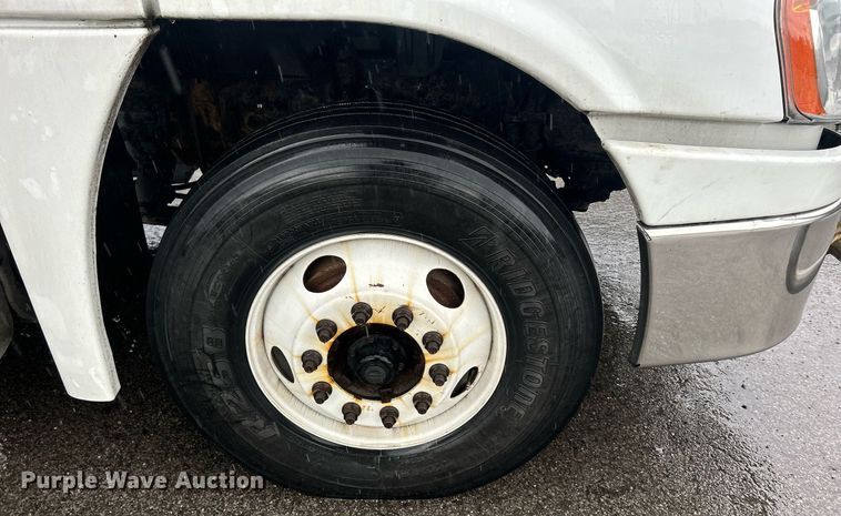 image for item DQ0902 2018 Freightliner Cascadia 125  semi truck