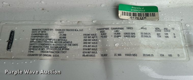 image for item DQ0902 2018 Freightliner Cascadia 125  semi truck