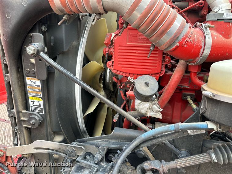 image for item DQ1377 2011 Peterbilt 386  semi truck