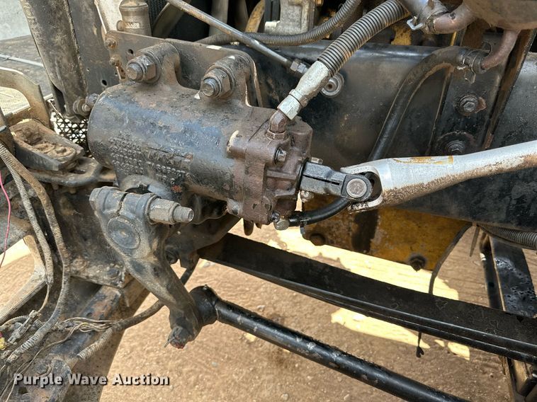 image for item DQ1386 2004 Kenworth T600  semi truck