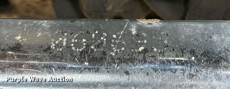 image for item DQ1386 2004 Kenworth T600  semi truck