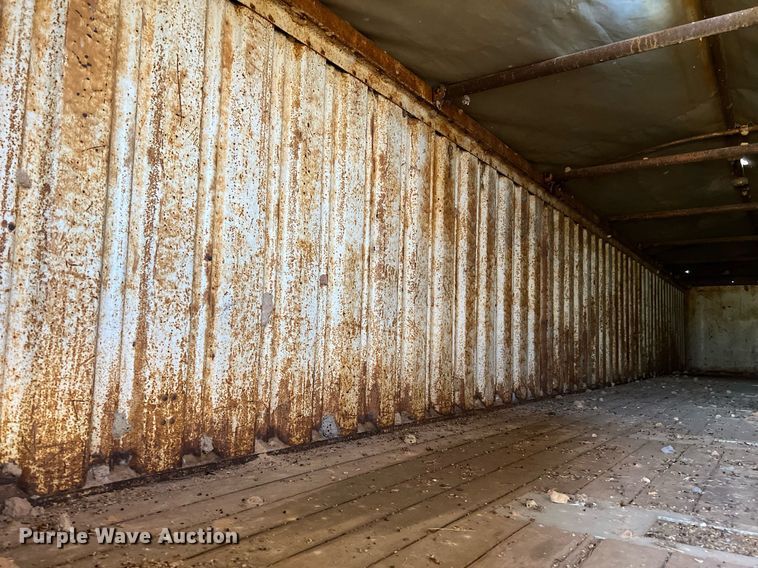 image for item DQ2158 1970 Wilson  grain trailer