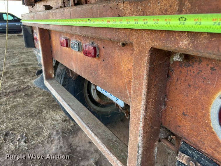 image for item DQ2158 1970 Wilson  grain trailer