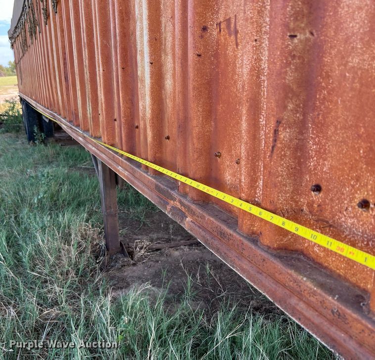 image for item DQ2158 1970 Wilson  grain trailer