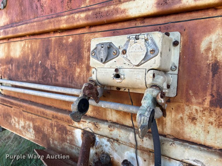 image for item DQ2158 1970 Wilson  grain trailer